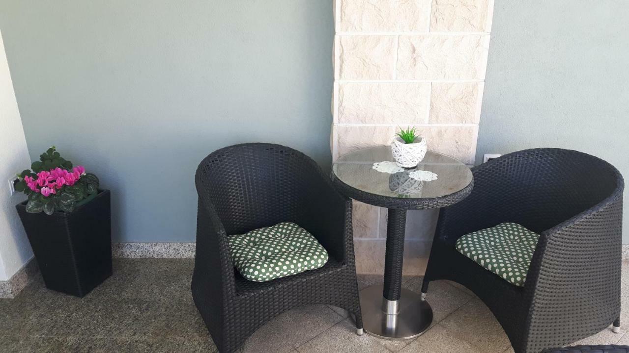 Apartmani Vidoš Makarska Exterior foto